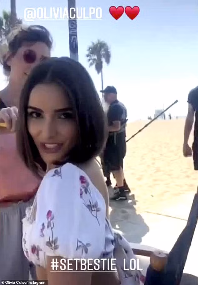 "Mỹ nhân gợi cảm nhất hành tinh" xinh đẹp như tranh vẽ giữa biển trời Venice ảnh 4