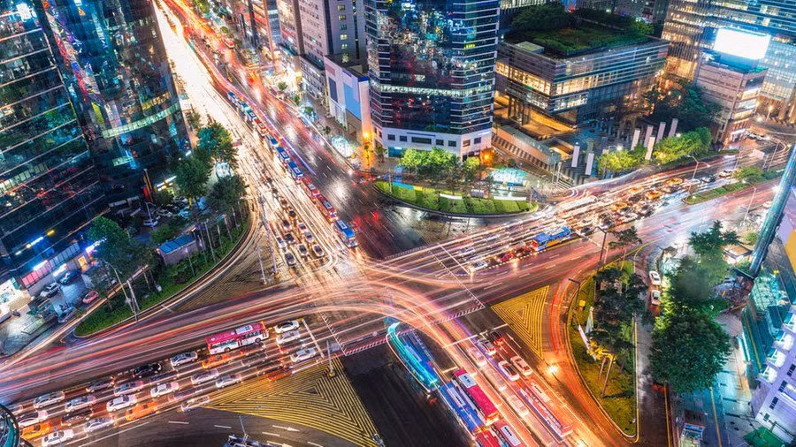 Phường Cheongdam-dong ở quận Gangnam là một trong những khu vực giàu có nhất Seoul. Năm 1967, nơi đây là những vườn lê. Từ cuối thập niên 70, nơi này bắt đầu phát triển thành khu của những người giàu mới nổi. Ảnh: TruthPR.