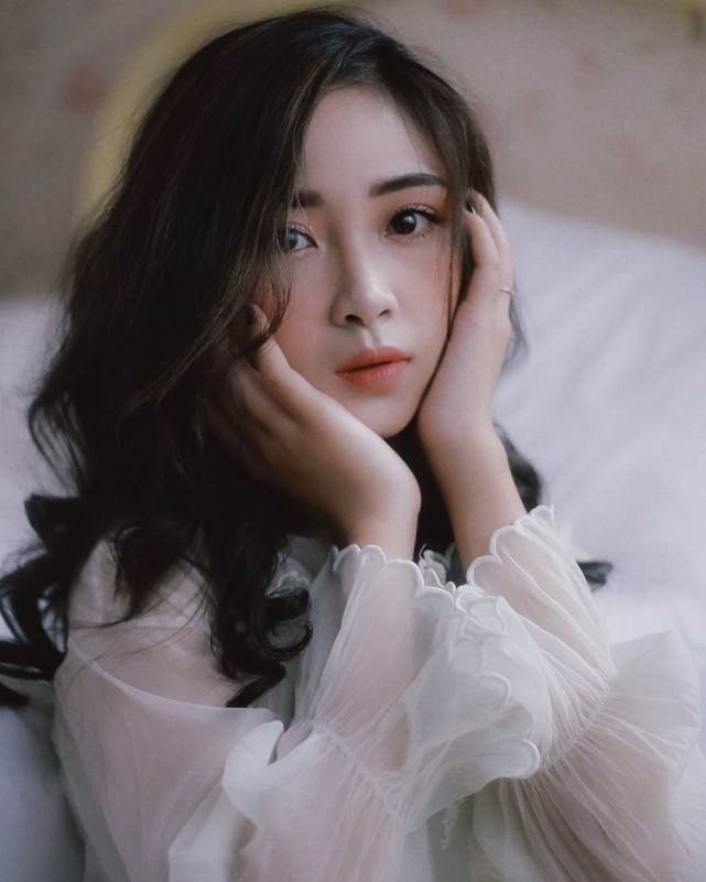  Hy vọng, trong thời gian sắp tới hy vọng cả hai sẽ cùng nhau xây dựng một tình yêu đẹp trong giới bóng đá.