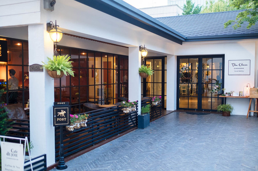 Bên trong khu Gangnam giàu nhất thủ đô của Hàn Quốc ảnh 7 Ben trong khu Gangnam giau nhat thu do cua Han Quoc hinh anh 8