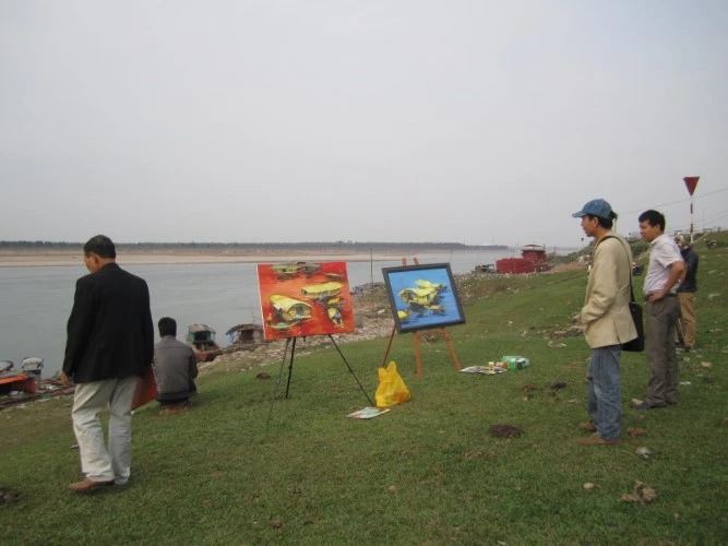 Mấy chục năm nay, làng Cổ Đô có phong trào “cùng học hội họa”.