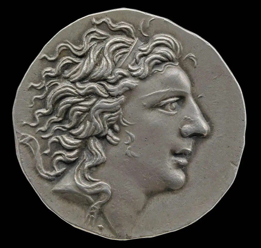 Mithradates Đệ lục khổ sở tập ăn độc để sống, nhưng cuối cùng lại nuốt độc để chết. Mithradates Đệ lục khổ sở tập ăn độc để sống, nhưng cuối cùng lại nuốt độc để chết.