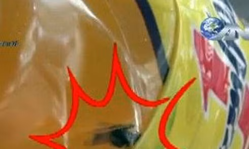 Người đổi "chai nước ngọt có ruồi giá 500 triệu đồng" bị truy tố