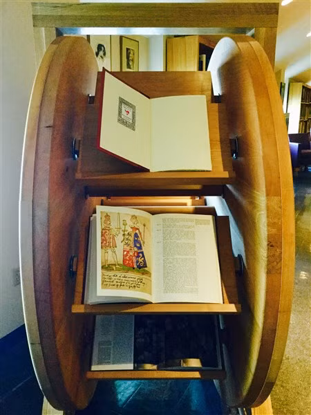 Bánh xe sách - vòng xoay của tri thức ảnh 3