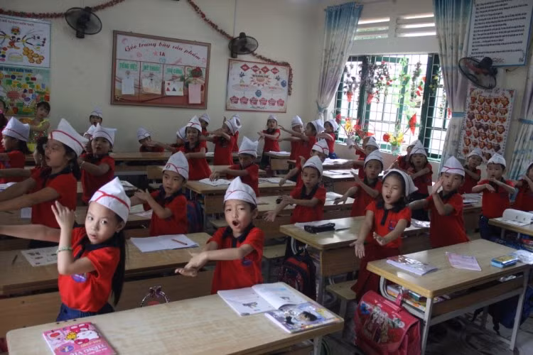 Xây dựng Trường học hạnh phúc bắt đầu từ những giờ học hạnh phúc. Ảnh: Sỹ Điền