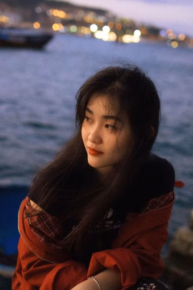 9x sở hữu vẻ đẹp mong manh như minh tinh Hongkong ảnh 3