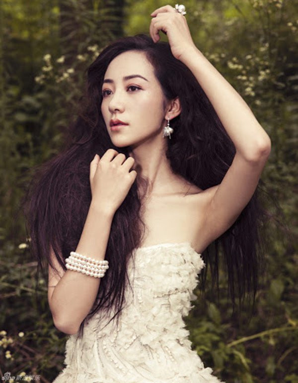 han tuyet: my nhan gia the hoanh trang, chua tung so quy tac ngam trong showbiz - 4