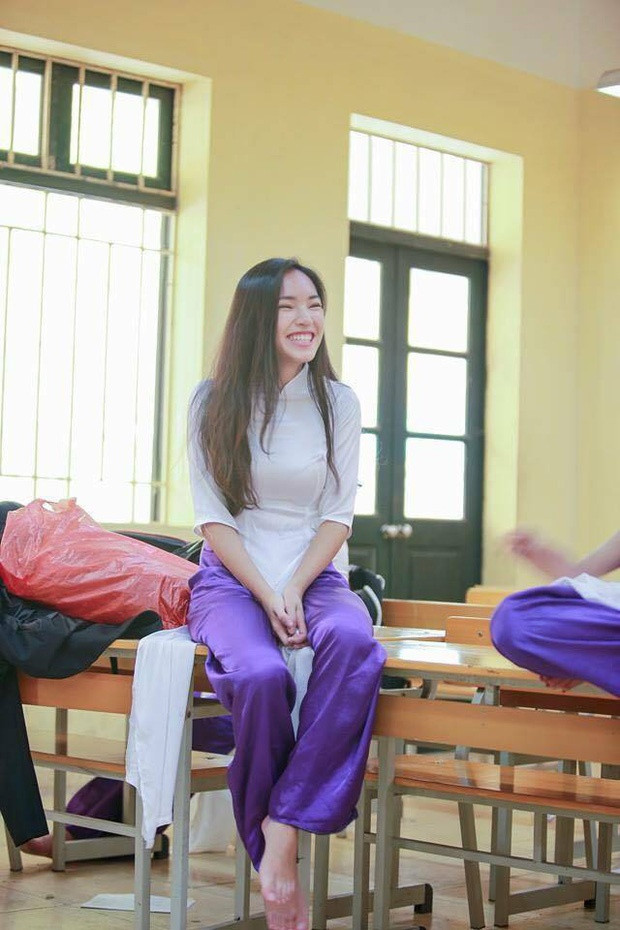 Loạt ảnh thời đi học của dàn hotgirl Việt đình đám: Hoá ra ai cũng có một thời trông quê quê, xấu xấu... dậy thì rồi mới lột xác đỉnh cao-5