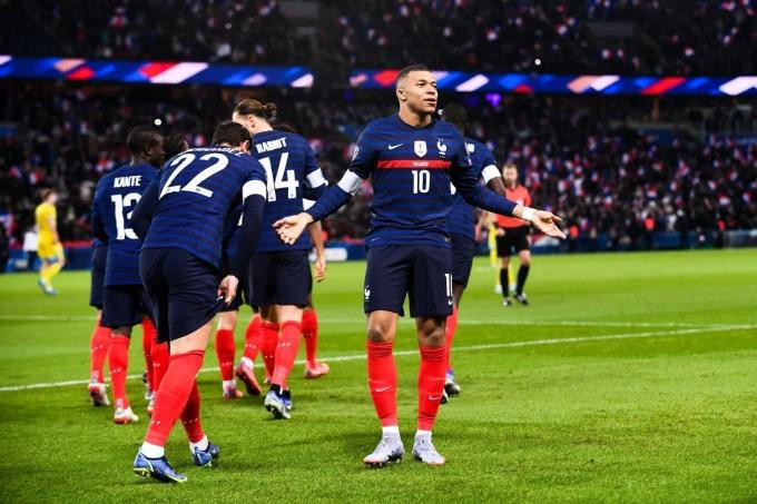 Mbappe hiện đắt giá thứ hai thế giới, sau Haaland. Mbappe hiện đắt giá thứ hai thế giới, sau Haaland.