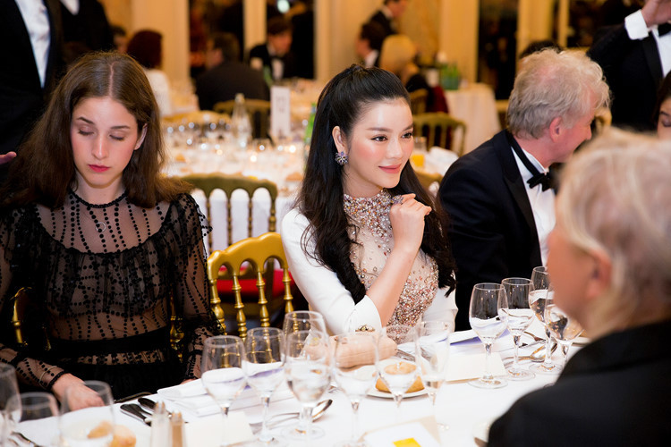 lý nhã kỳ dự vip party tại lhp cannes 2016 hình 4 ly nha ky du vip party tai lhp cannes 2016 hinh 4