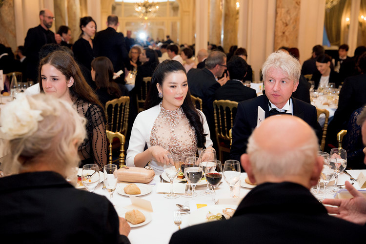 lý nhã kỳ dự vip party tại lhp cannes 2016 hình 7 ly nha ky du vip party tai lhp cannes 2016 hinh 7