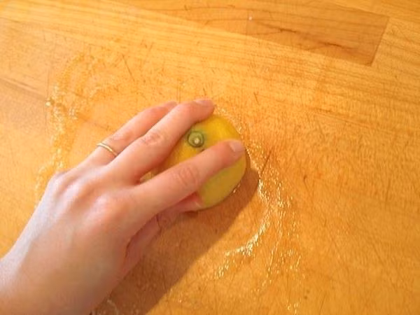 mẹo làm sạch bếp 2