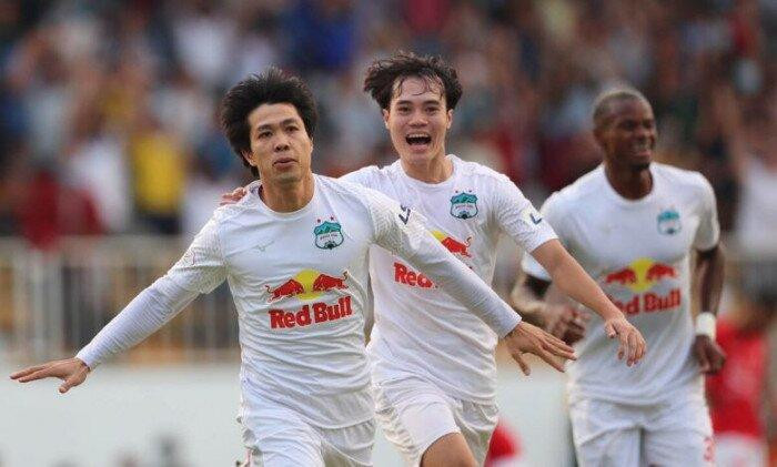 Công Phượng và Văn Toàn là bộ đội mà huấn luyện viên Hà Nội FC đánh giá rất cao. Công Phượng và Văn Toàn là bộ đội mà huấn luyện viên Hà Nội FC đánh giá rất cao.