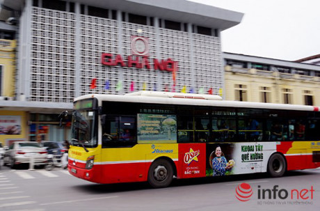 Xe buýt 2 tầng có sử dụng được trên đường phố Hà Nội? - Ảnh 2 Xe buyt 2 tang co su dung duoc tren duong pho Ha Noi? - Anh 2