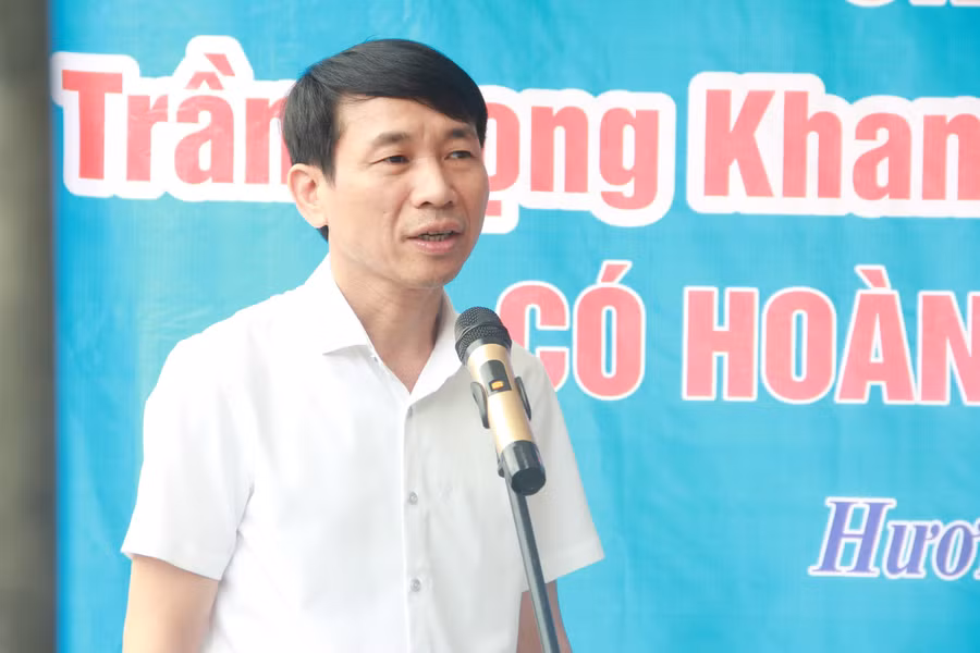 Ông Nguyễn Trường Giang - Trưởng phòng GD&amp;ĐT huyện Hương Sơn phát biểu tại buổi Lễ. (Ảnh: T.H).