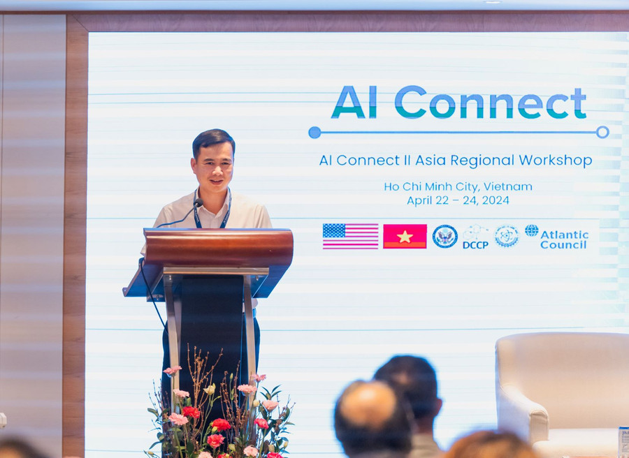 Thứ trưởng Bộ Khoa hoc và Công nghệ Bùi Thế Duy phát biểu khai mạc. Thứ trưởng Bộ Khoa hoc và Công nghệ Bùi Thế Duy phát biểu khai mạc.