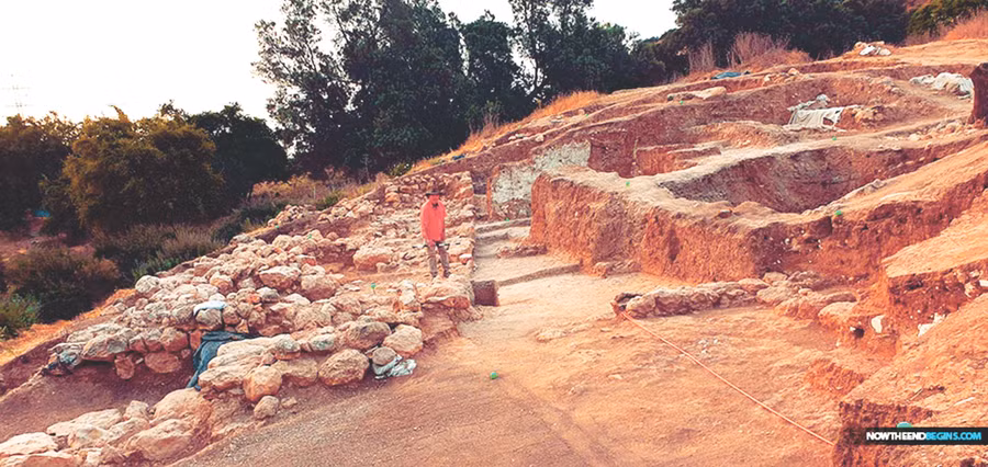 Khám phá thành phố Gath, mùa hè năm 2019.