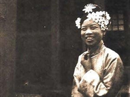 Nhan sắc thật của hoàng hậu, công chúa trong phim TQ hình ảnh 2 nhan sac that cua hoang hau, cong chua trong phim tq hinh anh 2