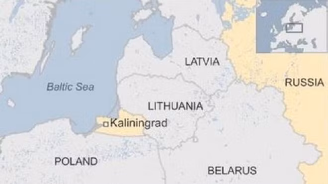 Ba Lan nằm ngay sát lãnh thổ vùng Lêningrad của Nga. Ba Lan nằm ngay sát lãnh thổ vùng Lêningrad của Nga.