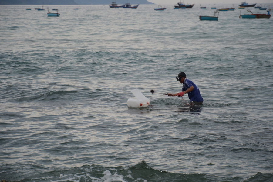 Vịnh Việt Thanh nơi Nhà máy Bột - Giấy VNT19 dự kiến đặt ống xả thải là nơi khai thác hải sản của hàng nghìn người dân.