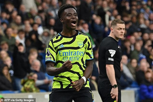 Bukayo Saka tuyên bố Arsenal đã rút ra được bài học khi mất ngôi vô địch mùa trước vào tay Man City. Bukayo Saka tuyên bố Arsenal đã rút ra được bài học khi mất ngôi vô địch mùa trước vào tay Man City.