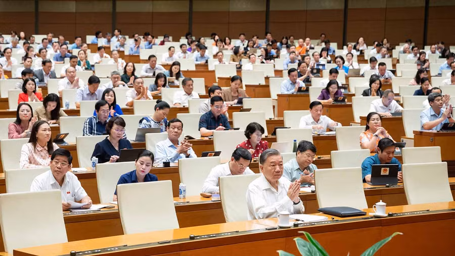 Đại biểu Quốc hội tham dự kỳ họp. 