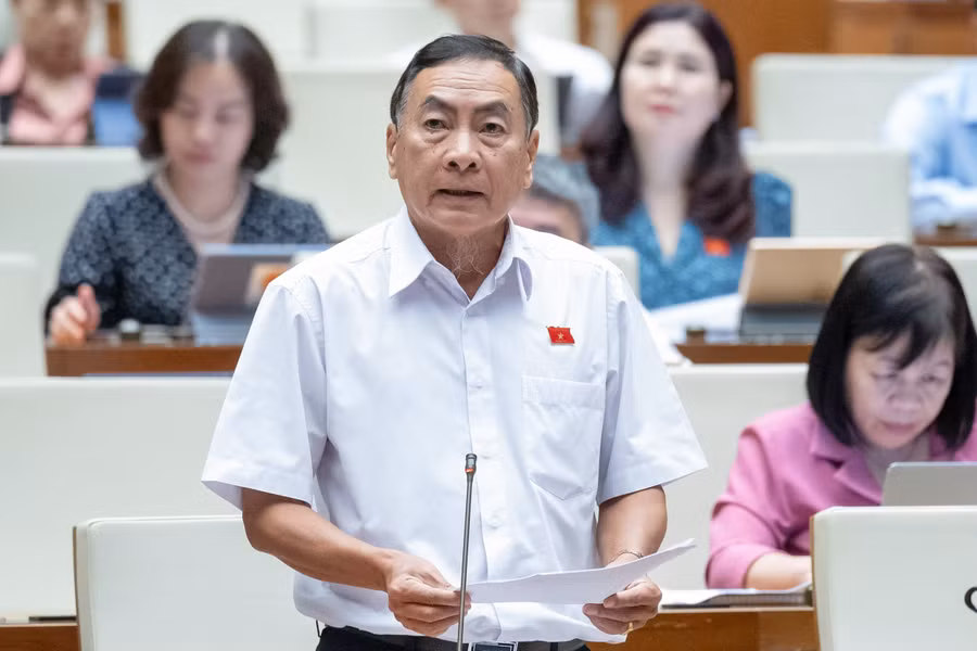 Đại biểu Phạm Văn Hòa (Đoàn ĐBQH tỉnh Đồng Tháp).