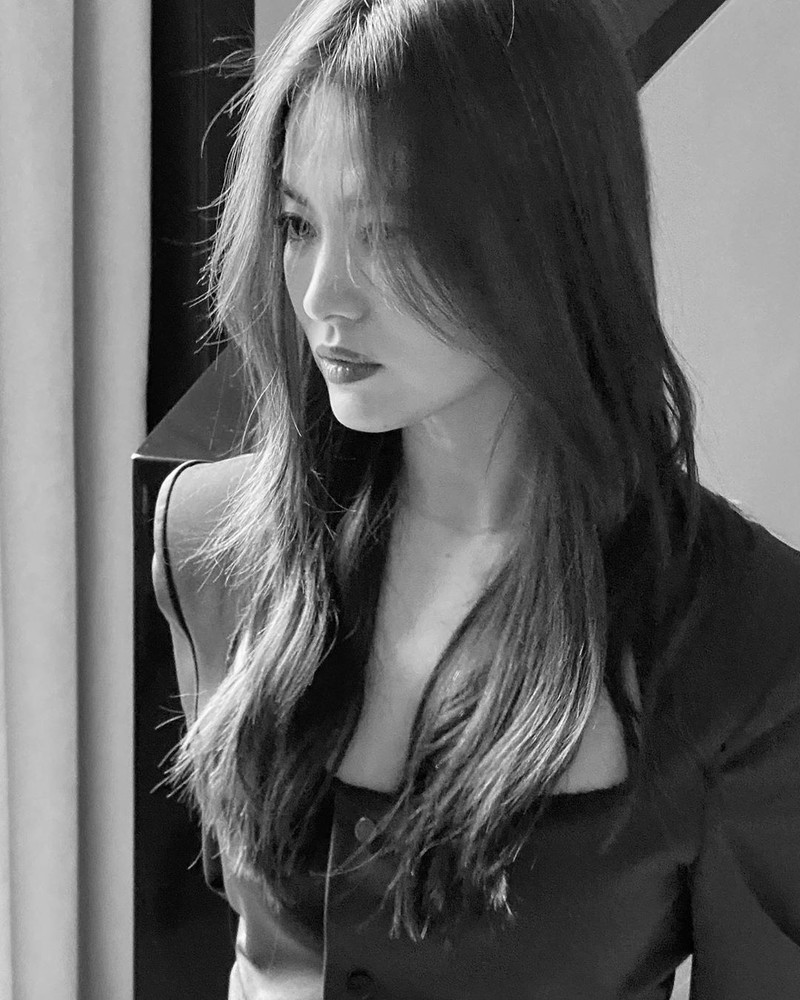 song hye kyo dep ma mi voi phong cach khac la hau ly hon hinh 8