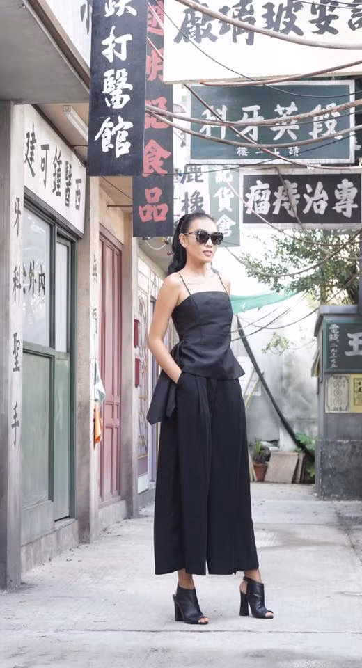 dieu huyen tu tin do sac cung dan sao noi tieng hong kong hinh anh 11