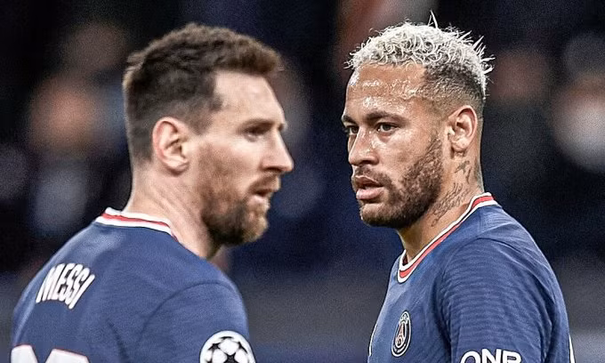Messi và Neymar bị cổ động viên nhà PSG chế giễu suốt trận đấu.