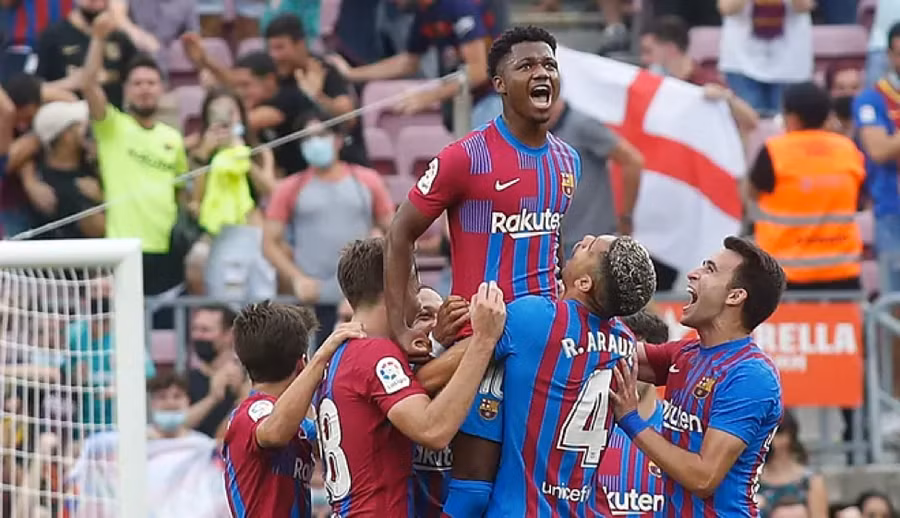 Vừa trở lại sau chấn thương Ansu Fati lập tức ghi bàn vào lưới Levante.