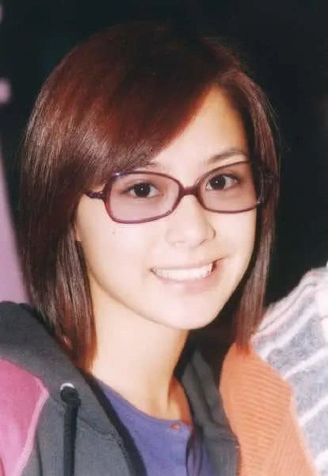 Nhan sắc băng thanh ngọc khiết thuở 20 của ngọc nữ đẹp nhất Cbiz một thời Chung Hân Đồng ảnh 6