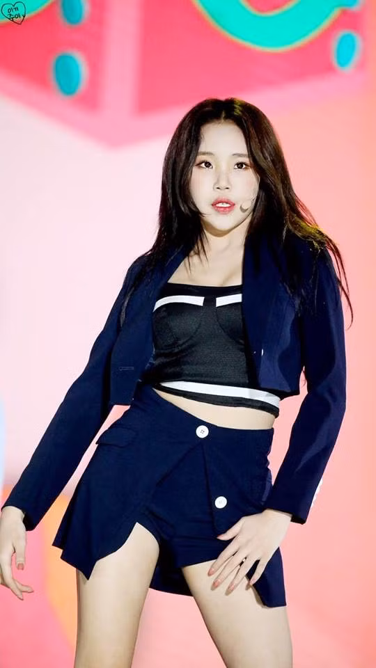 Hanh trinh lot xac nhan sac cua nu idol xau nhat lich su Kpop hinh anh 3 jooe_hien_tai_xinh_dep_qua_nhieu_netizen_tu_hoi_ai_se_la_nu_idol_d03e9a.jpg