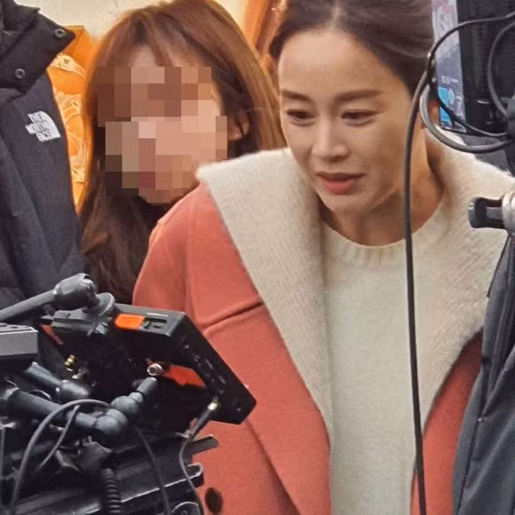 kim tae hee, nhan sắc thật, sao hàn