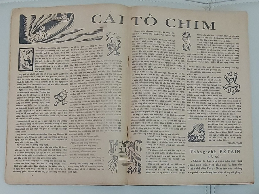 Một trong số rất nhiều tác phẩm gốc của Thâm Tâm được anh Thanh Tùng tìm mua. Ảnh: Bình Thanh