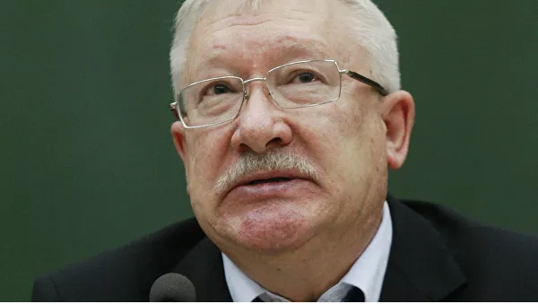 Thượng nghị sĩ Oleg Morozov.