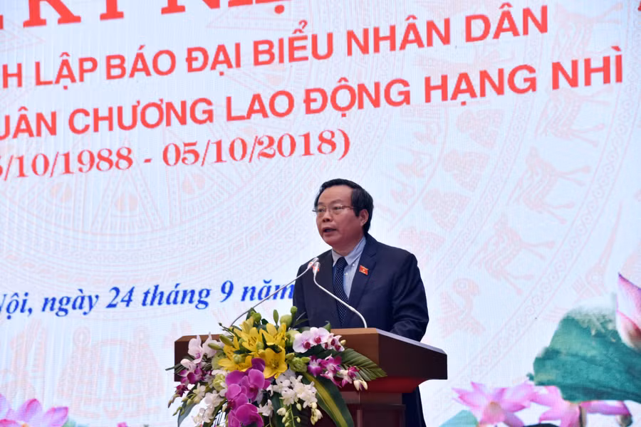 Ủy viên Trung ương Đảng, Phó Chủ tịch Quốc hội Phùng Quốc Hiển phát biểu tại Lễ kỷ niệm