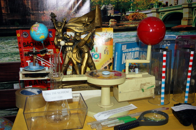 Một góc đồ dùng học tập Một góc đồ dùng học tập