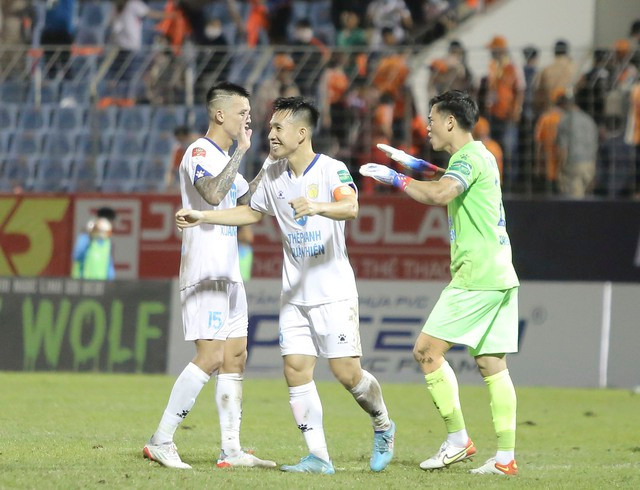 Lịch thi đấu V.League hôm nay: Nam Định đòi lại ngôi đầu?