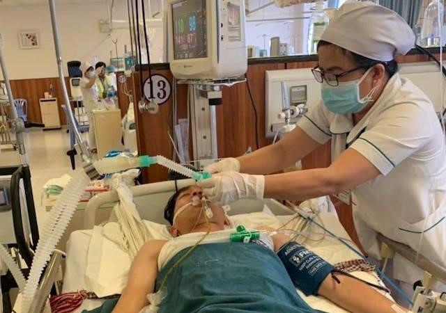 Lời khai của gã tài xế sát hại bạn gái 18 tuổi trong ôtô ảnh 2 Loi khai cua ga tai xe giet co gai 18 tuoi trong oto hinh anh 3