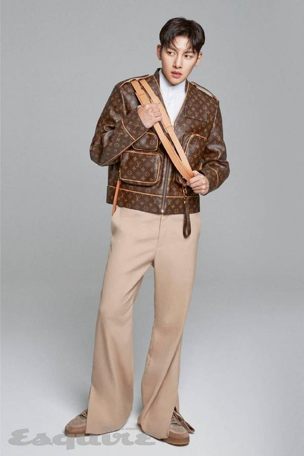 Anh chinh phục dễ dàng trong các set đồ đến từ nhà Louis Vuitton