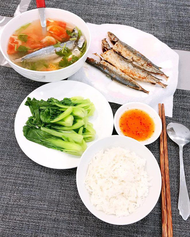 Ngỡ là thiên kim tiểu thư, ít ai ngờ em gái Quang Vinh đảm đang khiến chị em phục lăn thế này ảnh 12