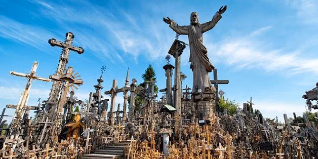 Đồi thánh giá Kryziu Kalnas.