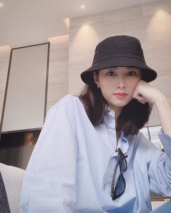 Chuyện gì xảy ra với hoa hậu Đặng Thu Thảo, fan hoang mang toàn tập, dụi mắt 3-4 lần mới nhận ra ảnh 0