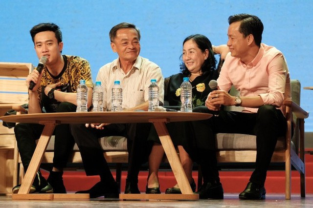 Quốc Trường khoe bố mẹ - Ảnh 3. Quốc Trường khoe bố mẹ - Ảnh 3.