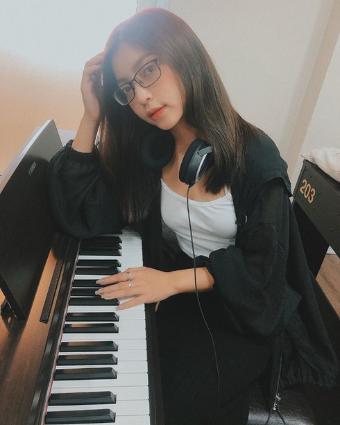 Sau tin đồn rạn nứt, Quang Hải – Nhật Lê chứng minh vẫn còn bên nhau ảnh 5