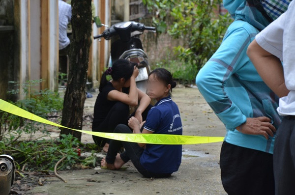 Hiện trường vụ anh truy sát gia đình em ruột khiến 5 người thương vong ở Hà Nội ảnh 2 Hiện trường vụ anh truy sát gia đình em ruột khiến 5 người thương vong ở Hà Nội-3