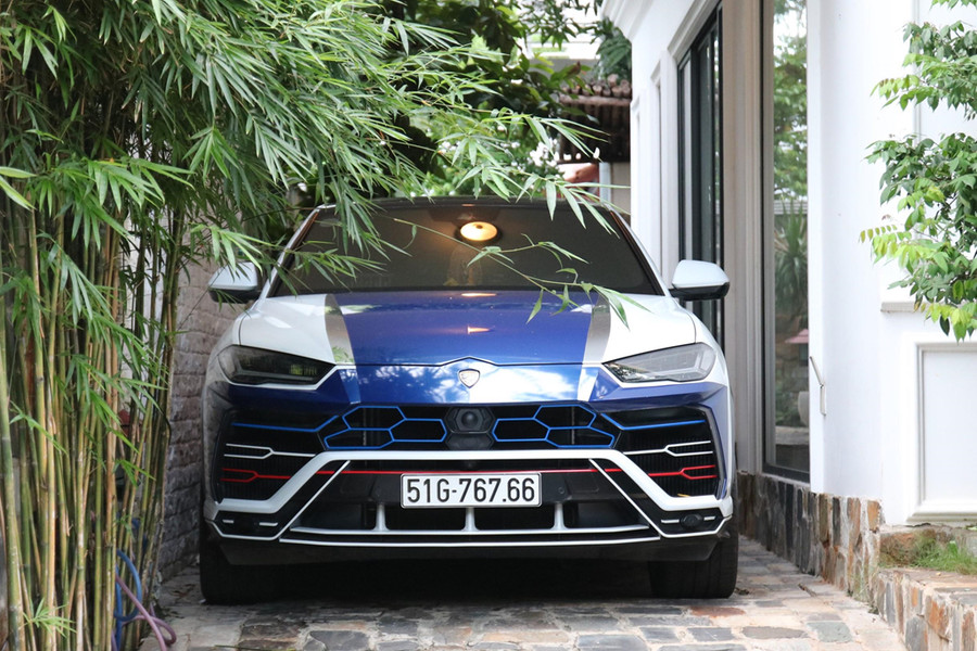 Minh Nhựa sẽ mang dàn xe 100 tỷ đến lễ cưới con gái? ảnh 5 Minh Nhua se mang dan xe 100 ty den le cuoi con gai? hinh anh 6