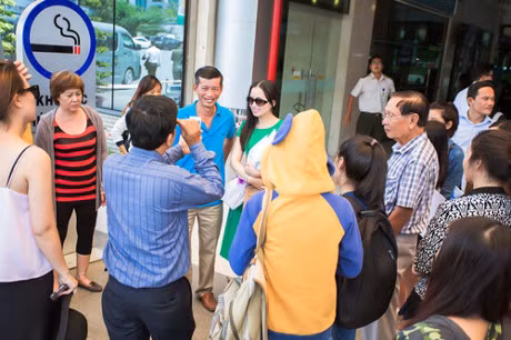 Em gai ty phu cua Cam Ly ve nuoc bang chuyen co rieng - Anh 7