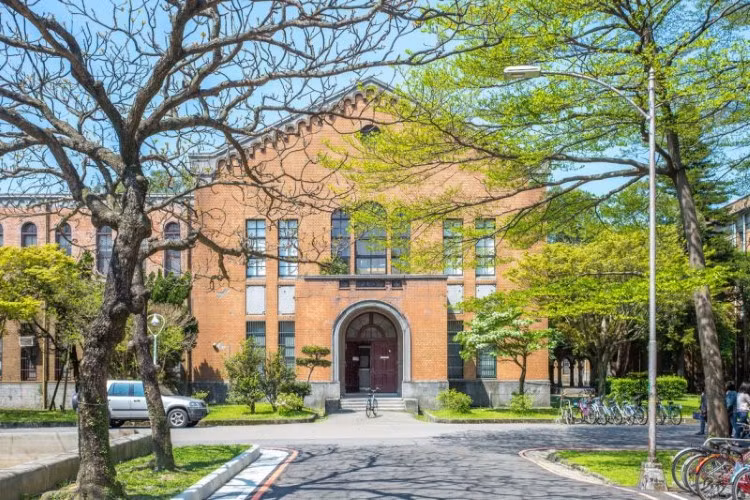 Trường ĐH Quốc gia Đài Loan.